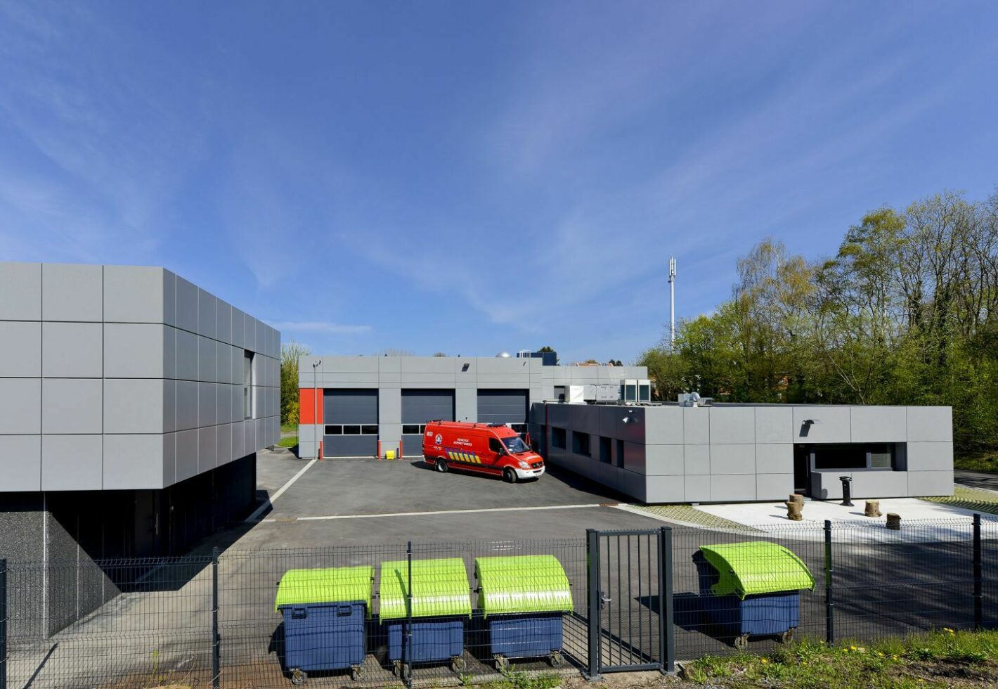 Bureaux et autres  Caserne pompiers de Grâce-Hollogne